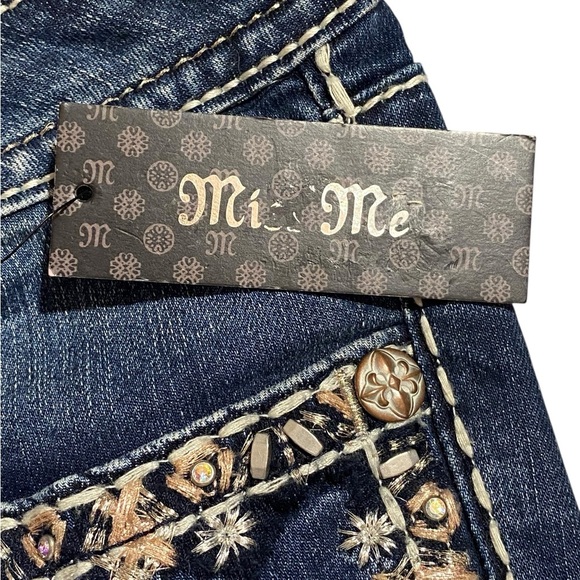 Women's Miss Me Blue Jeans with Silver Details - Picture 4 of 14